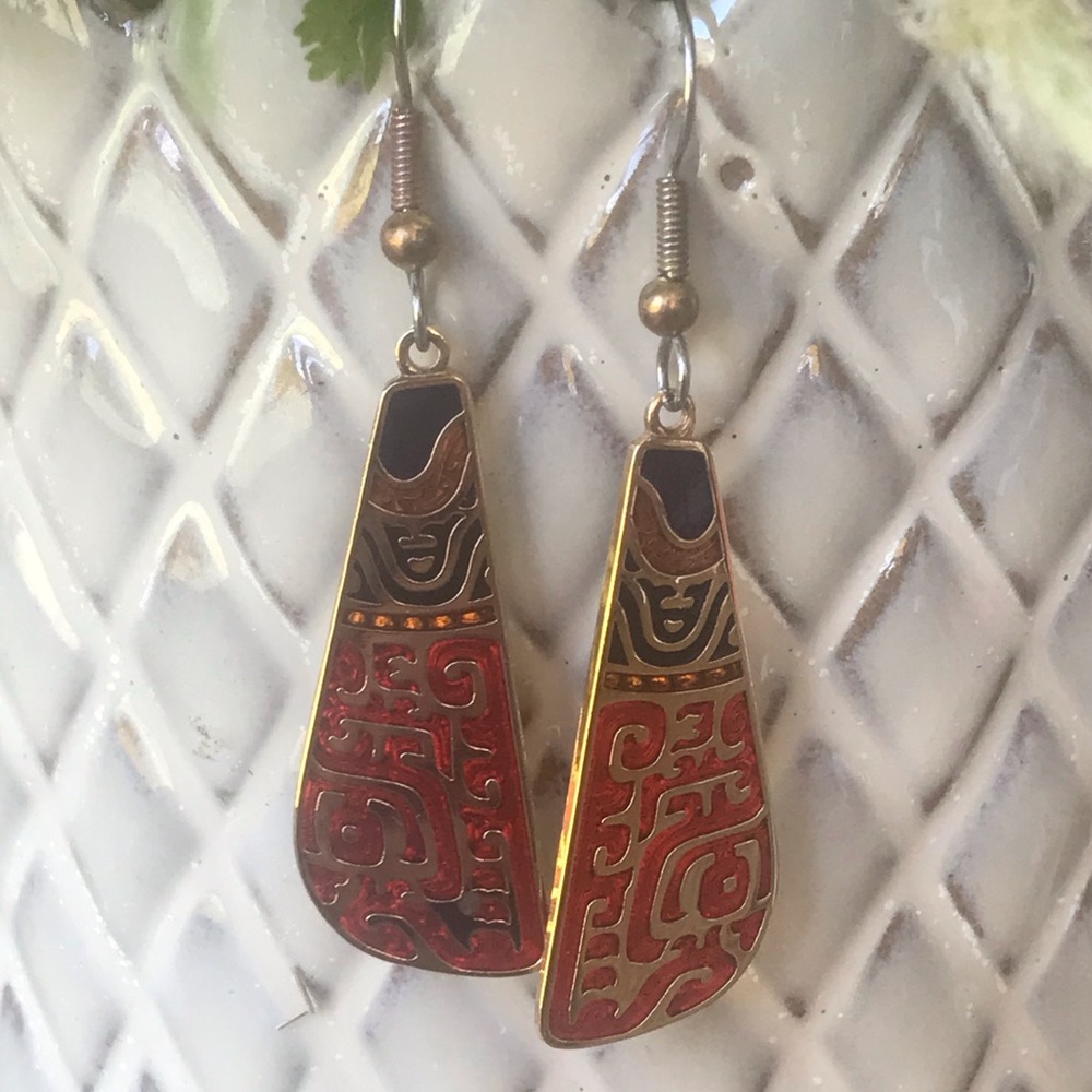 National Palace Museum Earrings Shield Drop Enamel Asian Art Motif Gold Tone - Picture 1 of 4
